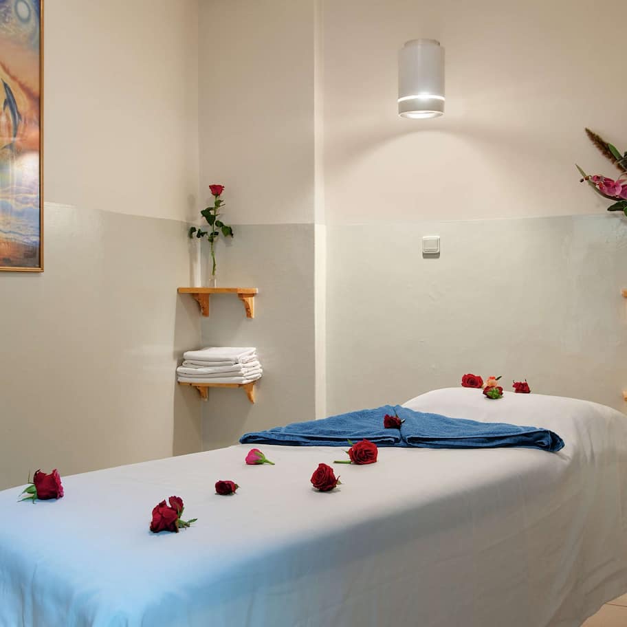 Body treatments, body wraps, body scrubs, facials, 3 treatment rooms