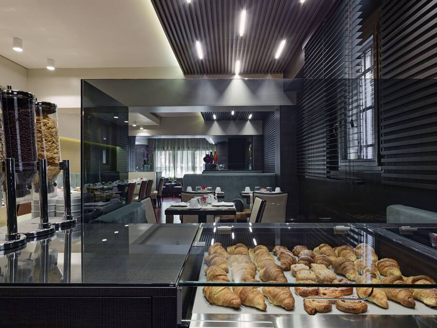 Daily buffet breakfast (EUR 30 per person)