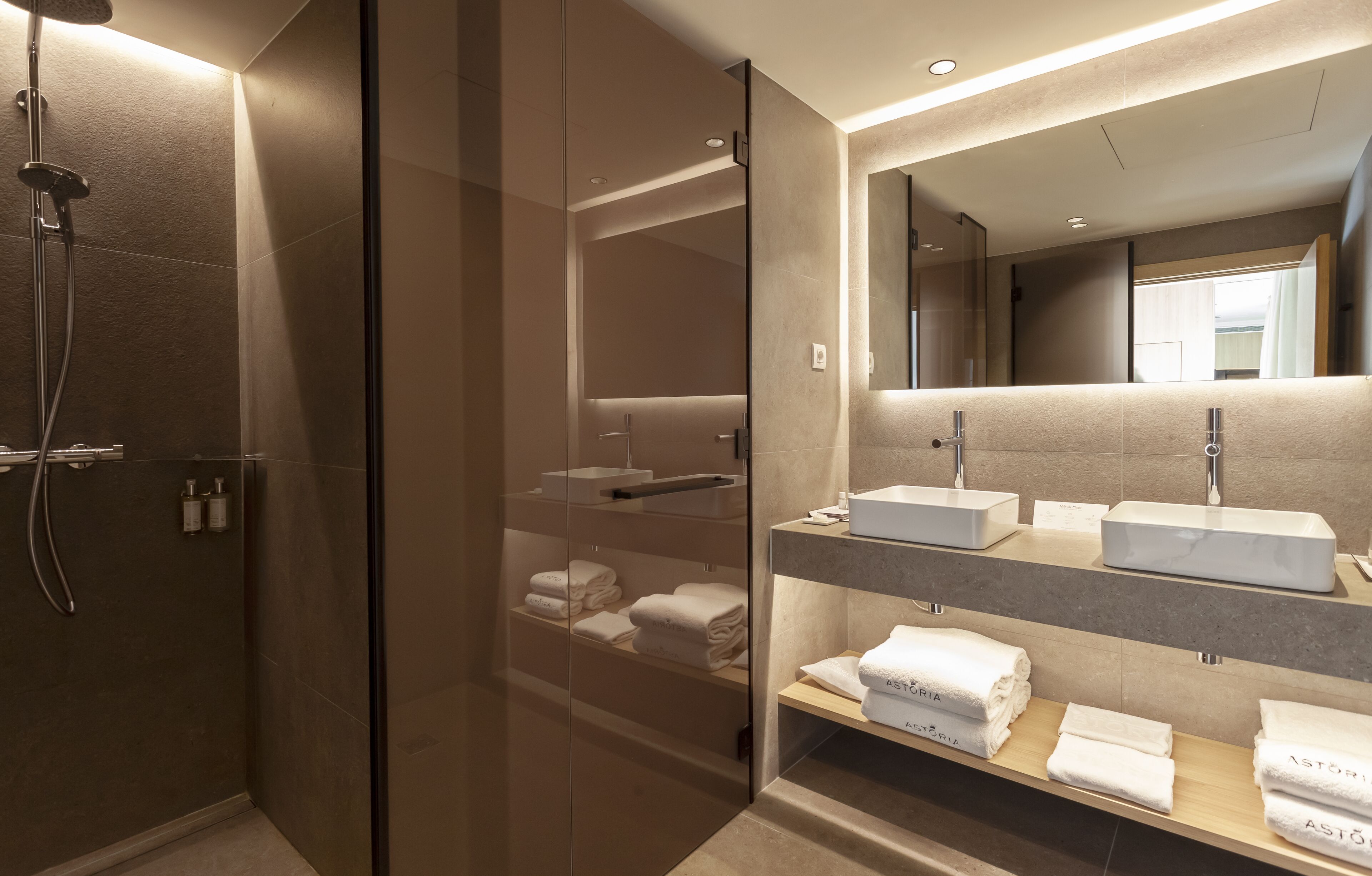 eco-friendly toiletries, hair dryer, towels