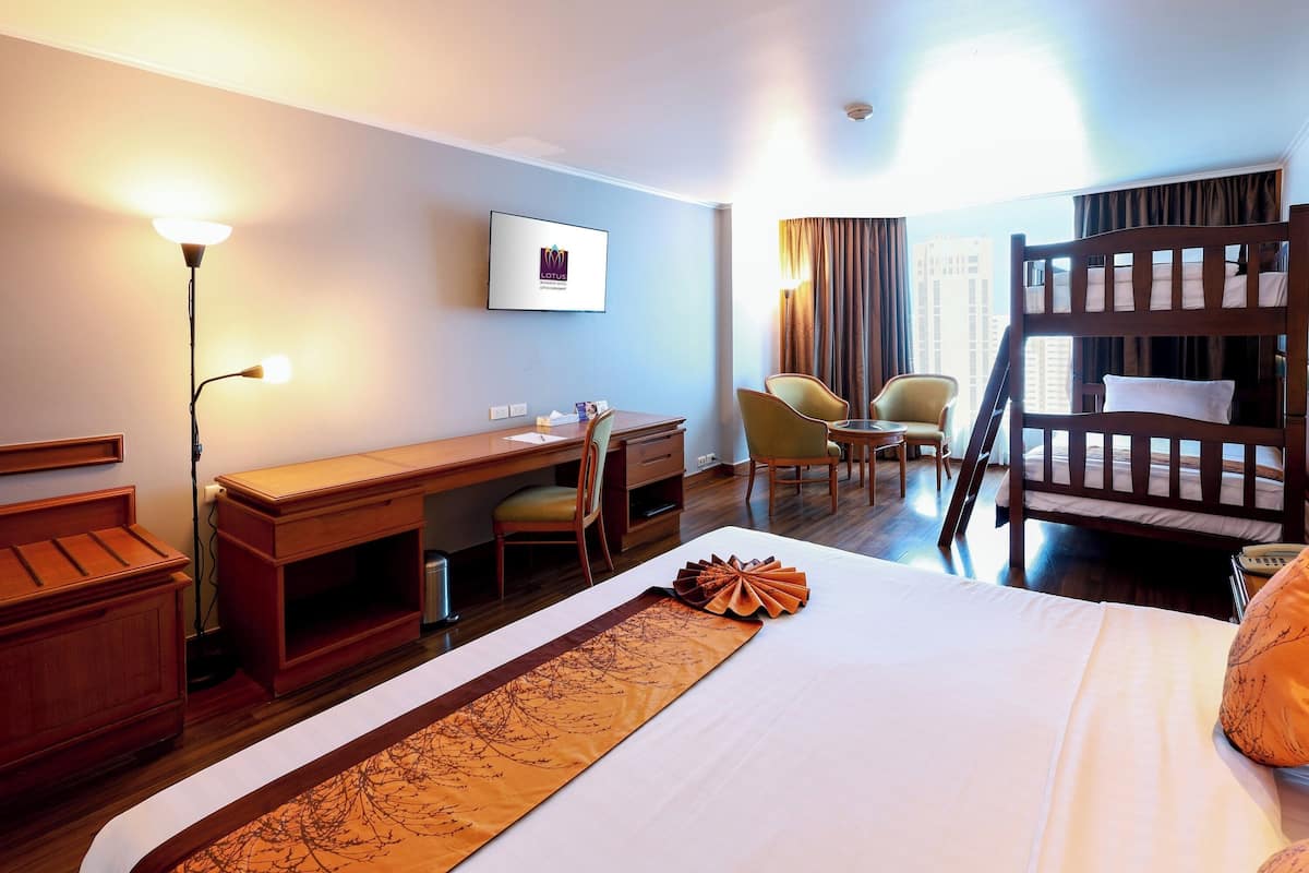 Kamar Keluarga, Beberapa Tempat Tidur | Pemandangan kota