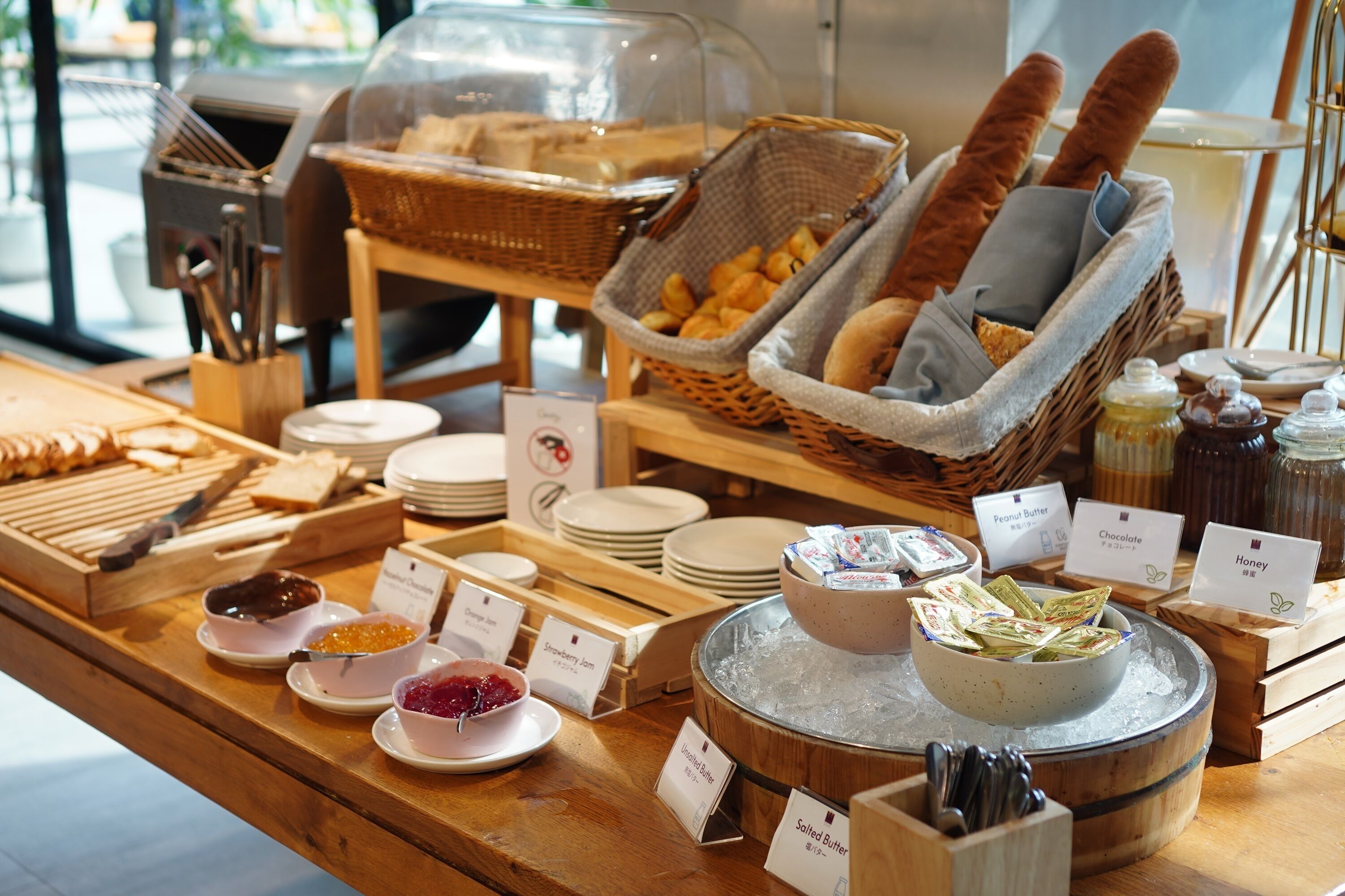 daily full breakfast (thb 480 per person)