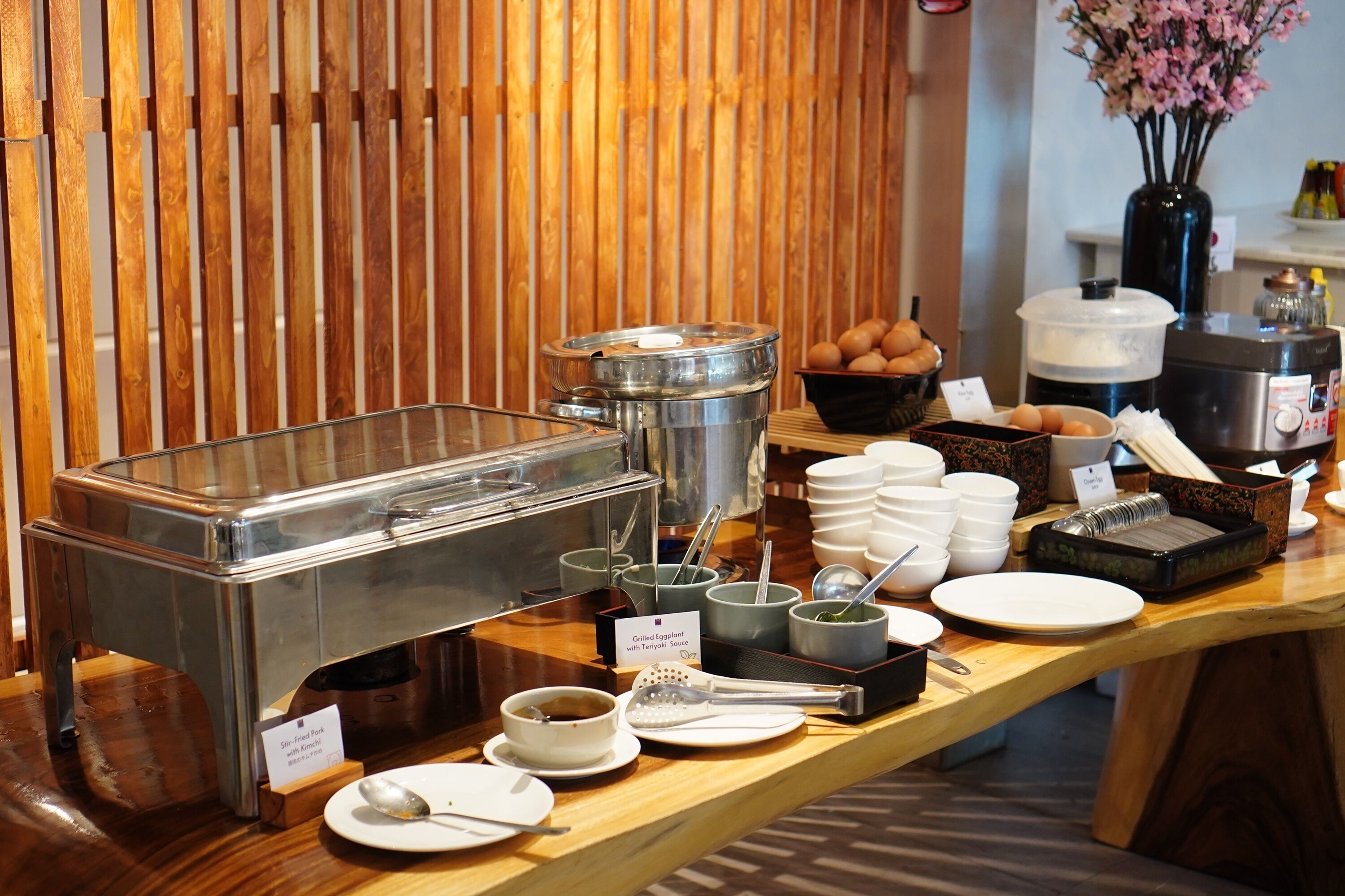 daily full breakfast (thb 480 per person)