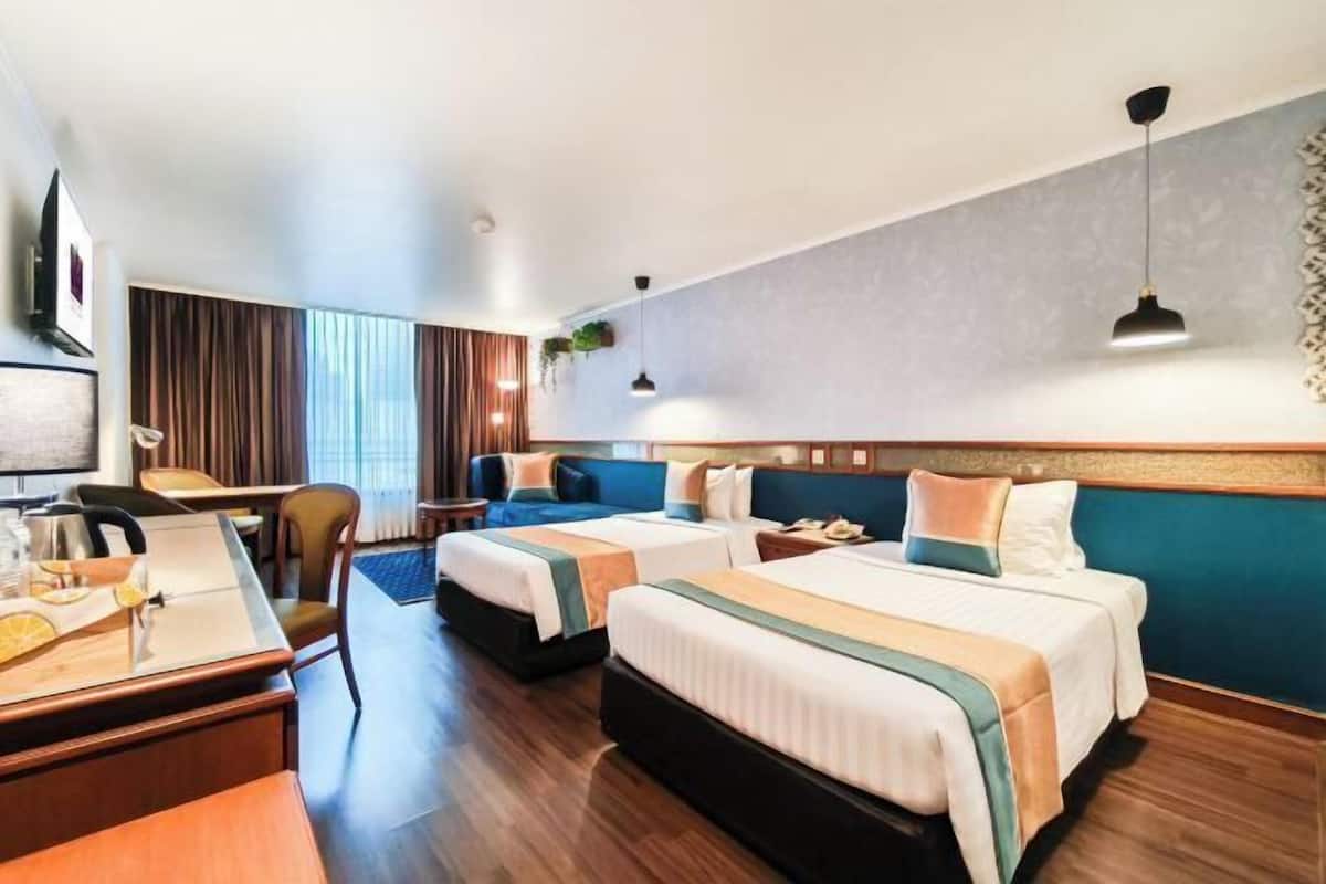 1 Schlafzimmer, Minibar, Zimmersafe, Schreibtisch