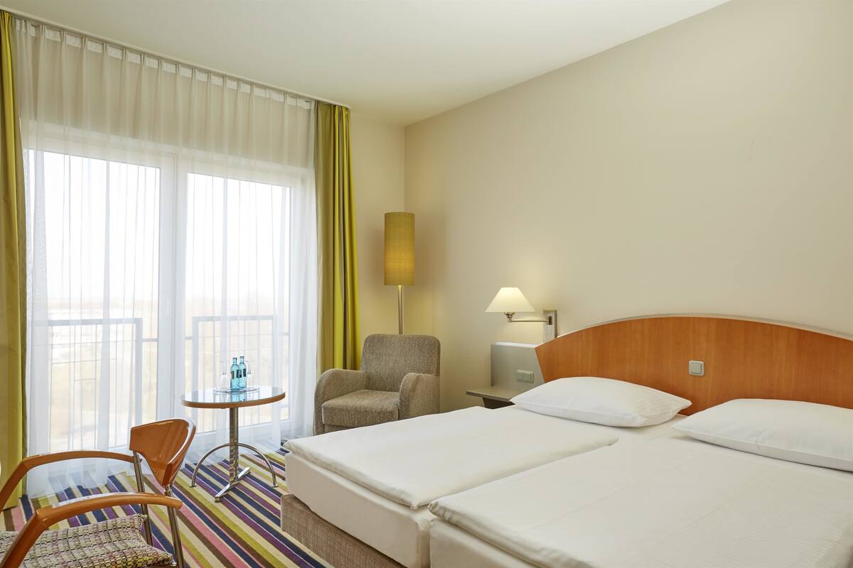 comfort double room | desk, free wifi, bed sheets