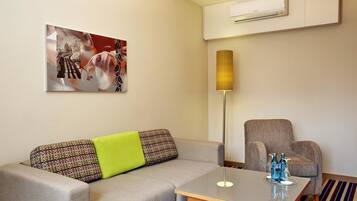 Schreibtisch, kostenloses WLAN, Bettwäsche