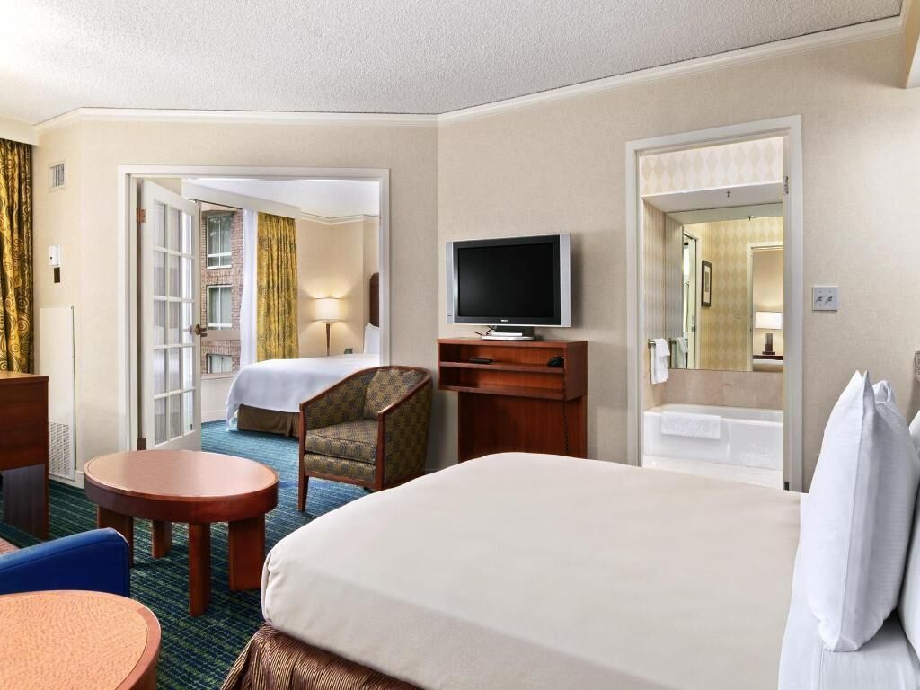 1 bedroom, premium bedding, minibar, in-room safe
