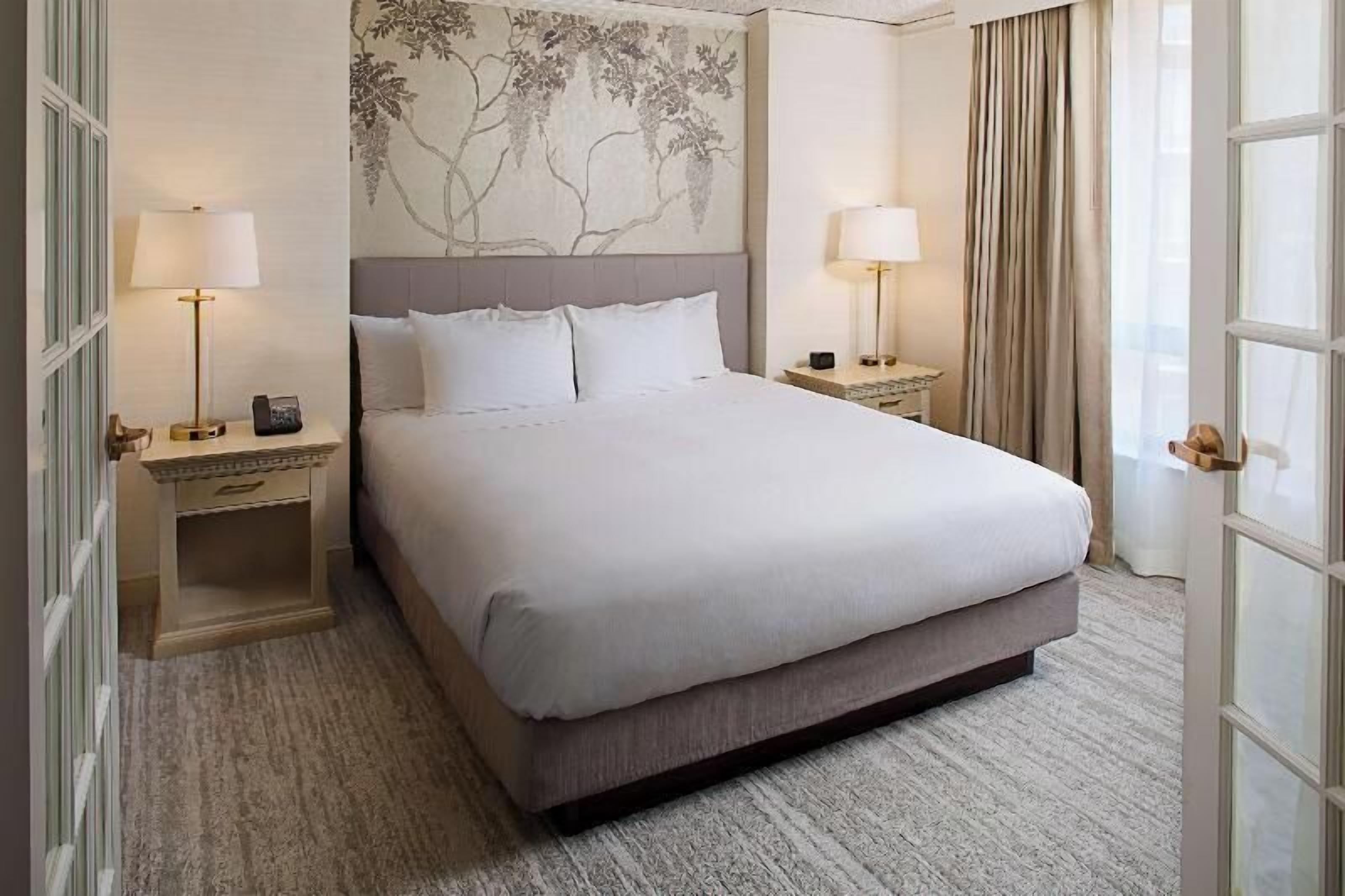 1 bedroom, premium bedding, minibar, in-room safe
