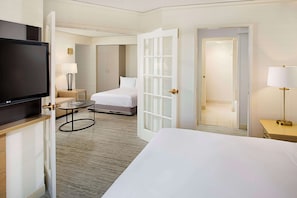 1 bedroom, premium bedding, minibar, in-room safe