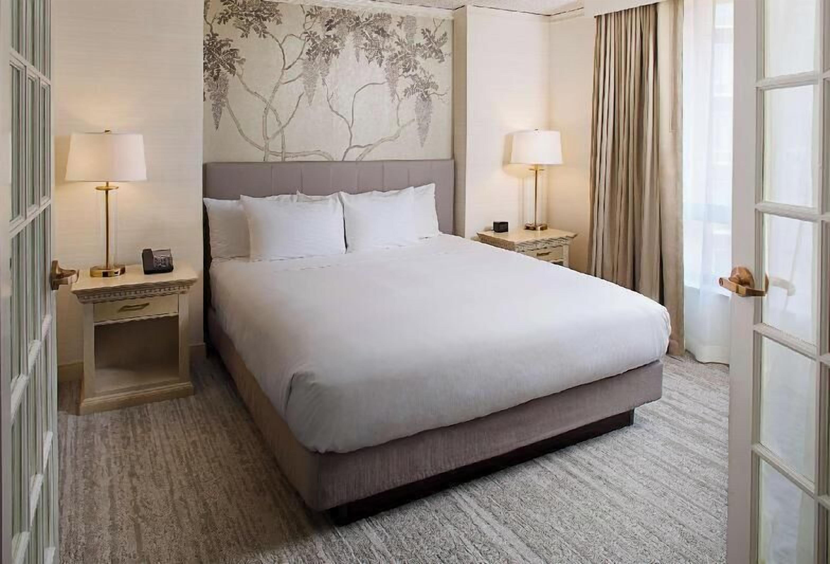 1 bedroom, premium bedding, minibar, in-room safe