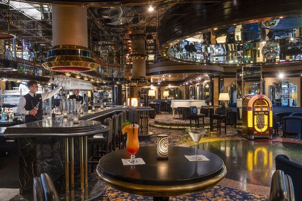2 bars/lounges, piano bar