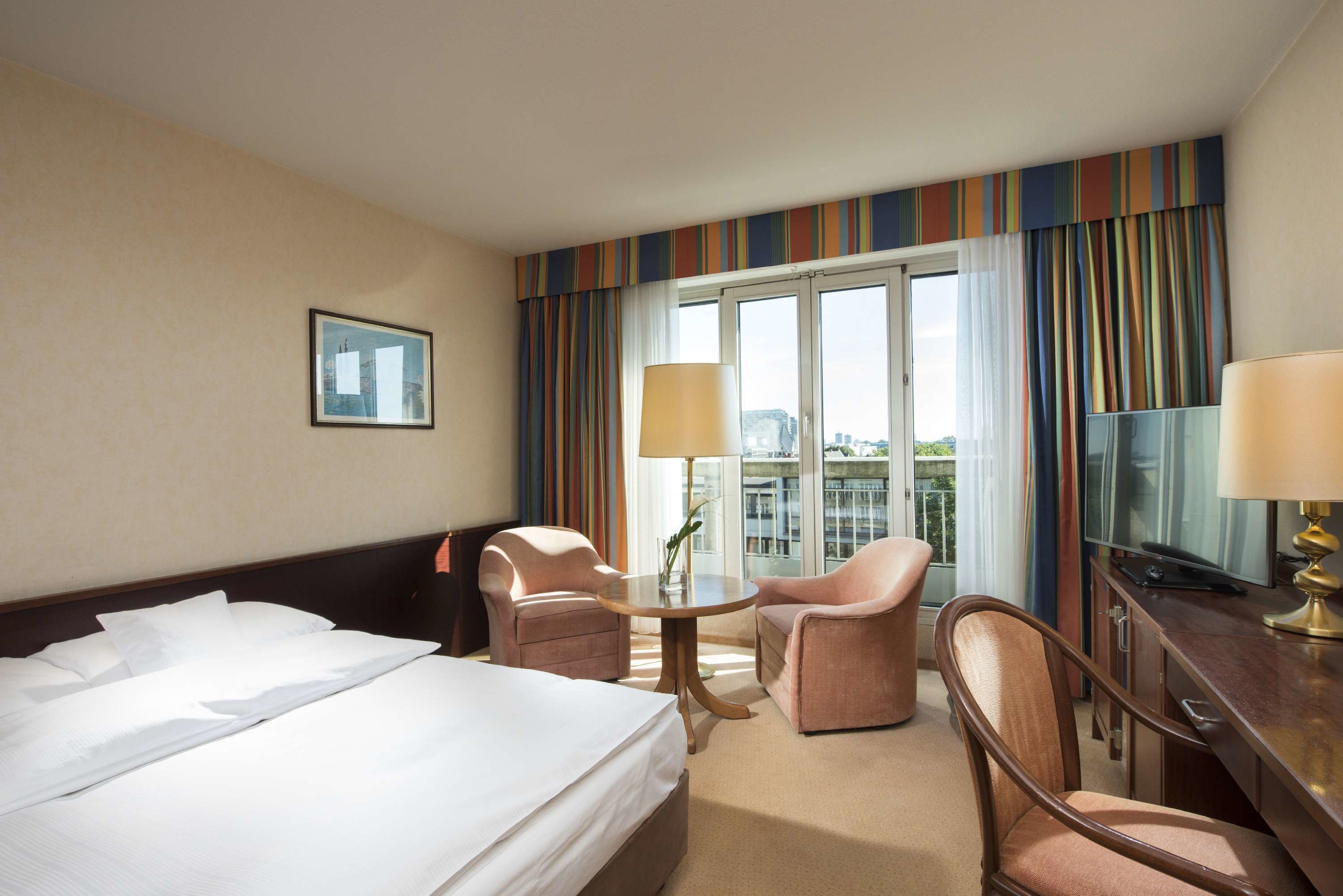 comfort queen room | 1 bedroom, hypo-allergenic bedding, in-room safe, individually furnished