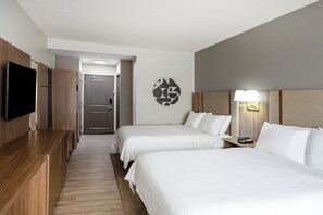 Egyptian cotton sheets, down duvets, in-room safe, desk