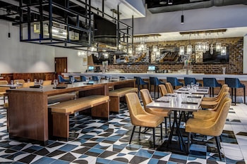 Sheraton Eatontown Hotel