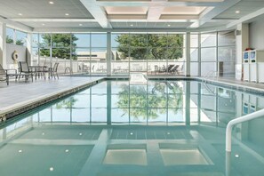 室內泳池、季節性室外泳池