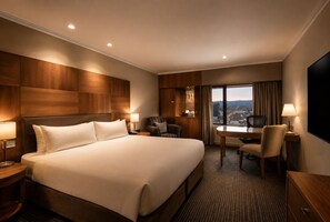 Superior King Room | Premium bedding, pillowtop beds, minibar, in-room safe - Amora Hotel Adelaide (Adelaide)