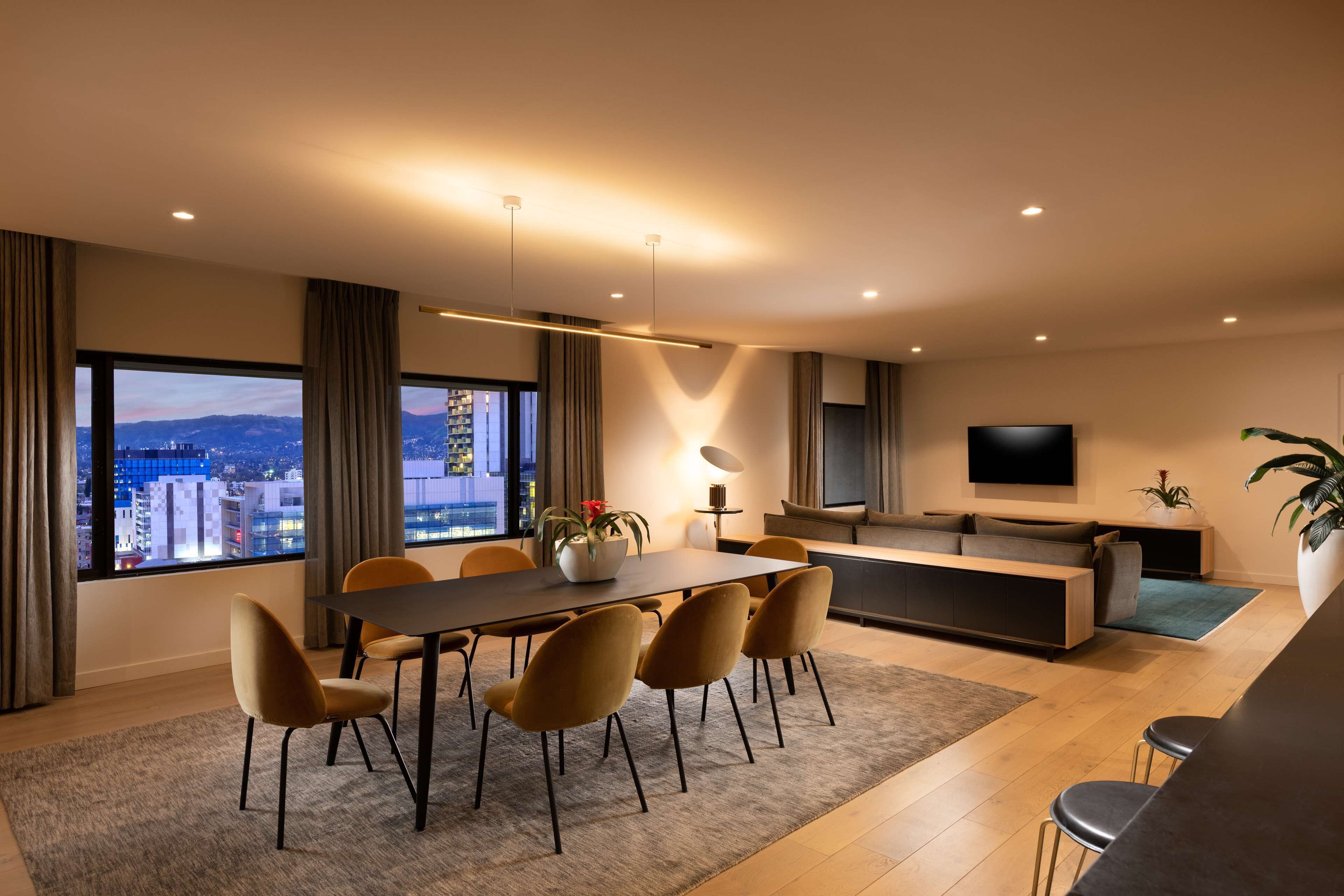 executive apartment, 1 queen bed | living area | 55-inch lcd tv with digital channels, tv, netflix