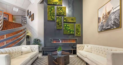 Best Western Plus Mill Creek Inn