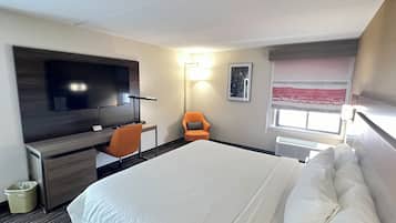Desk, iron/ironing board, rollaway beds, free WiFi