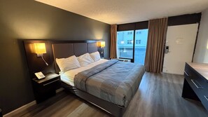 Premium bedding, Select Comfort beds, soundproofing, iron/ironing board - Wilkes-Barre Inn and Suites (Wilkes-Barre)