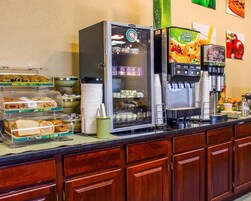 Desayuno completo incluido todos los días 