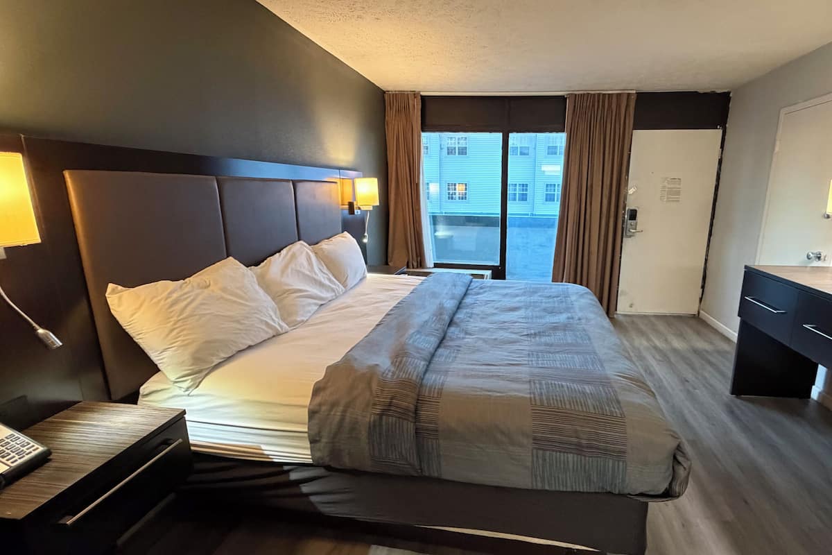Premium bedding, Select Comfort beds, soundproofing, iron/ironing board