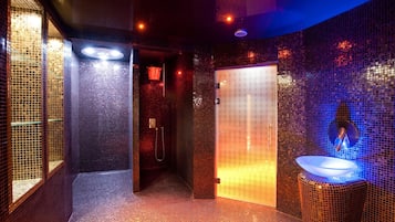 Couples treatment rooms, body treatments, body wraps, body scrubs
