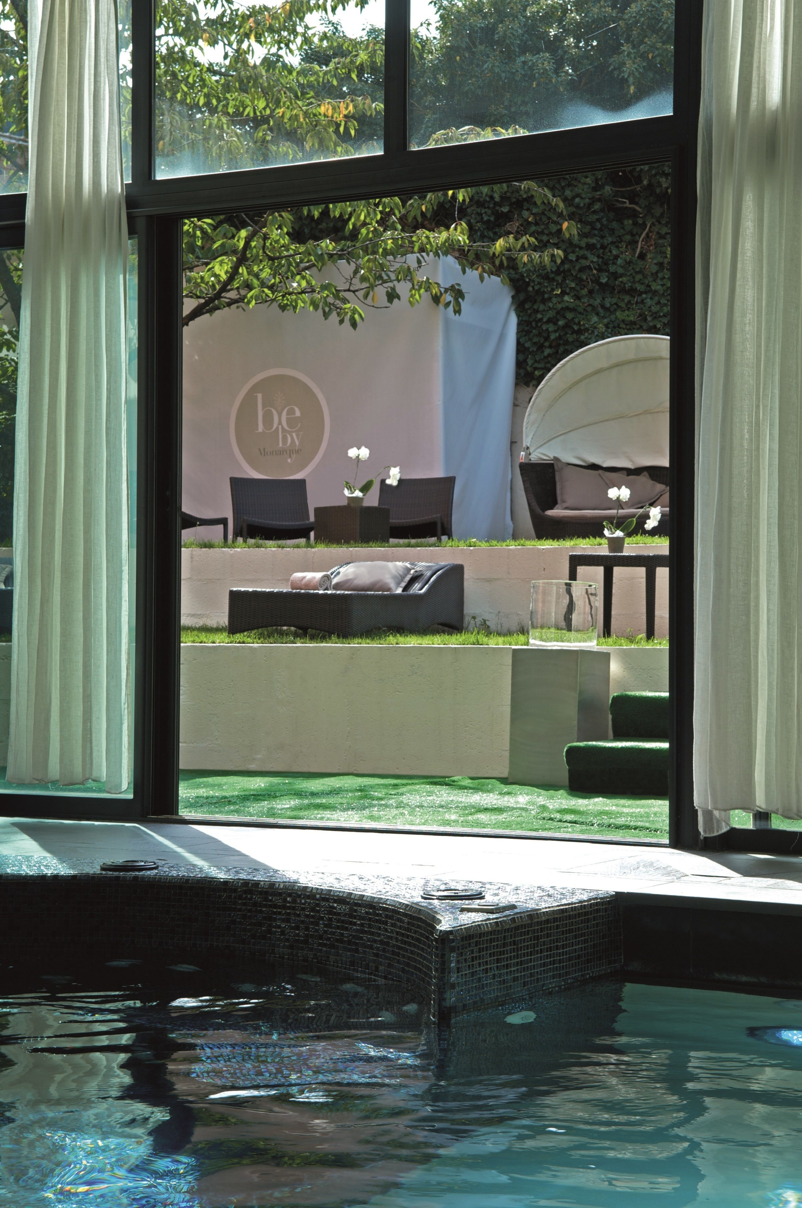 couples treatment room(s), body treatments, body wraps, body scrubs