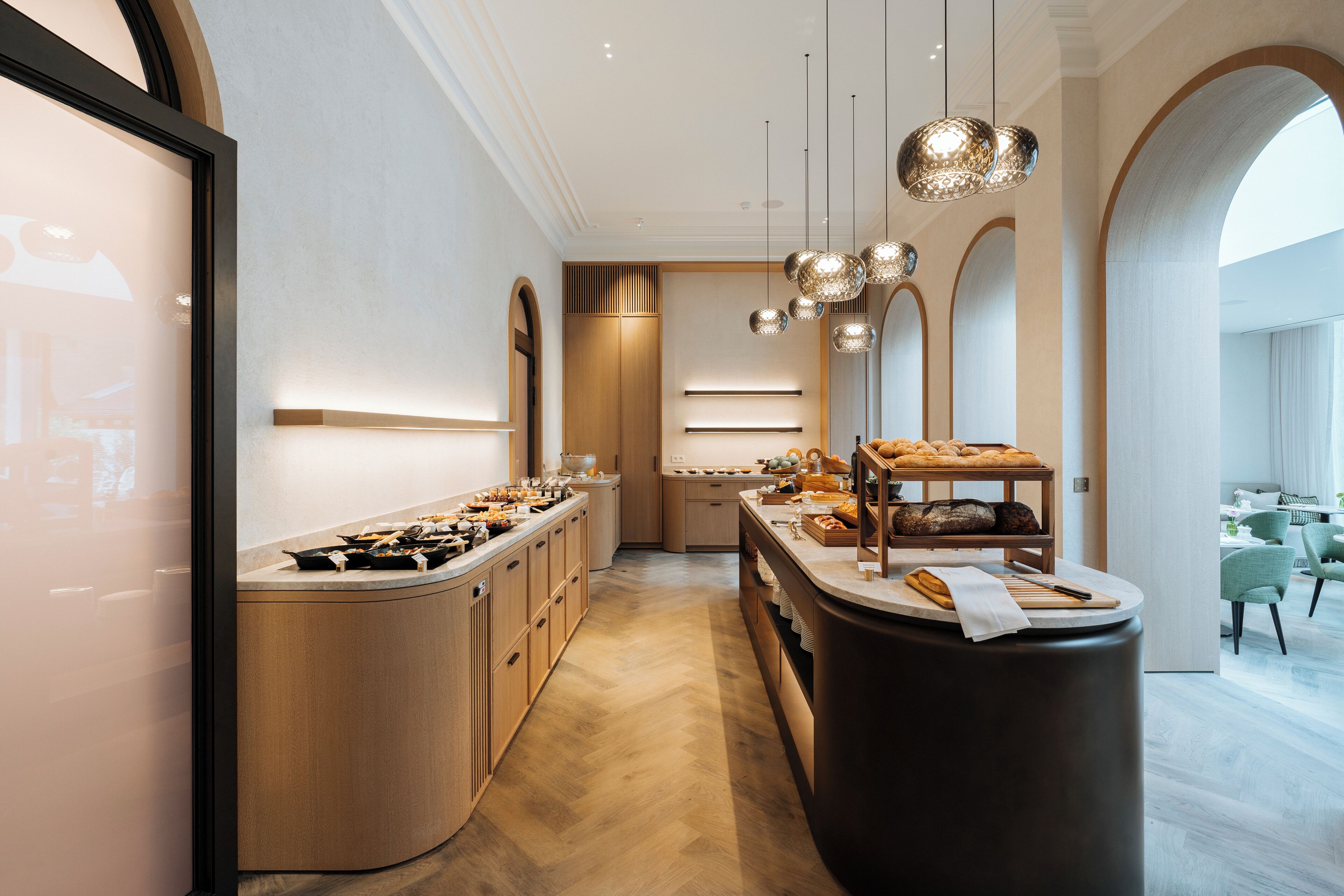 daily buffet breakfast (eur 35 per person)