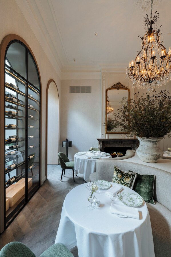 تقديم العشاء