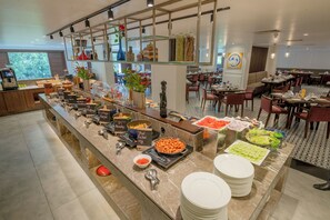 Se sirven desayunos, almuerzos y cenas