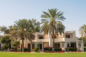 الإطلالة من المنشأة