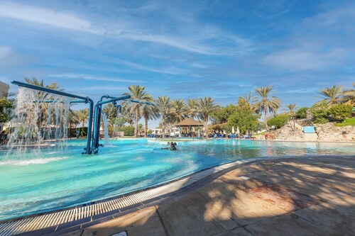 Radisson Blu Hotel & Resort, Al Ain