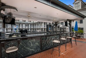 2 bars/lounges, poolside bar