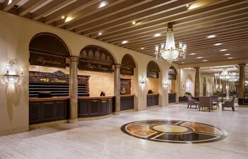Hotel entrance and lobby at The Royal Sonesta New Orleans