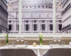 Breakfast, lunch, dinner served; French cuisine 