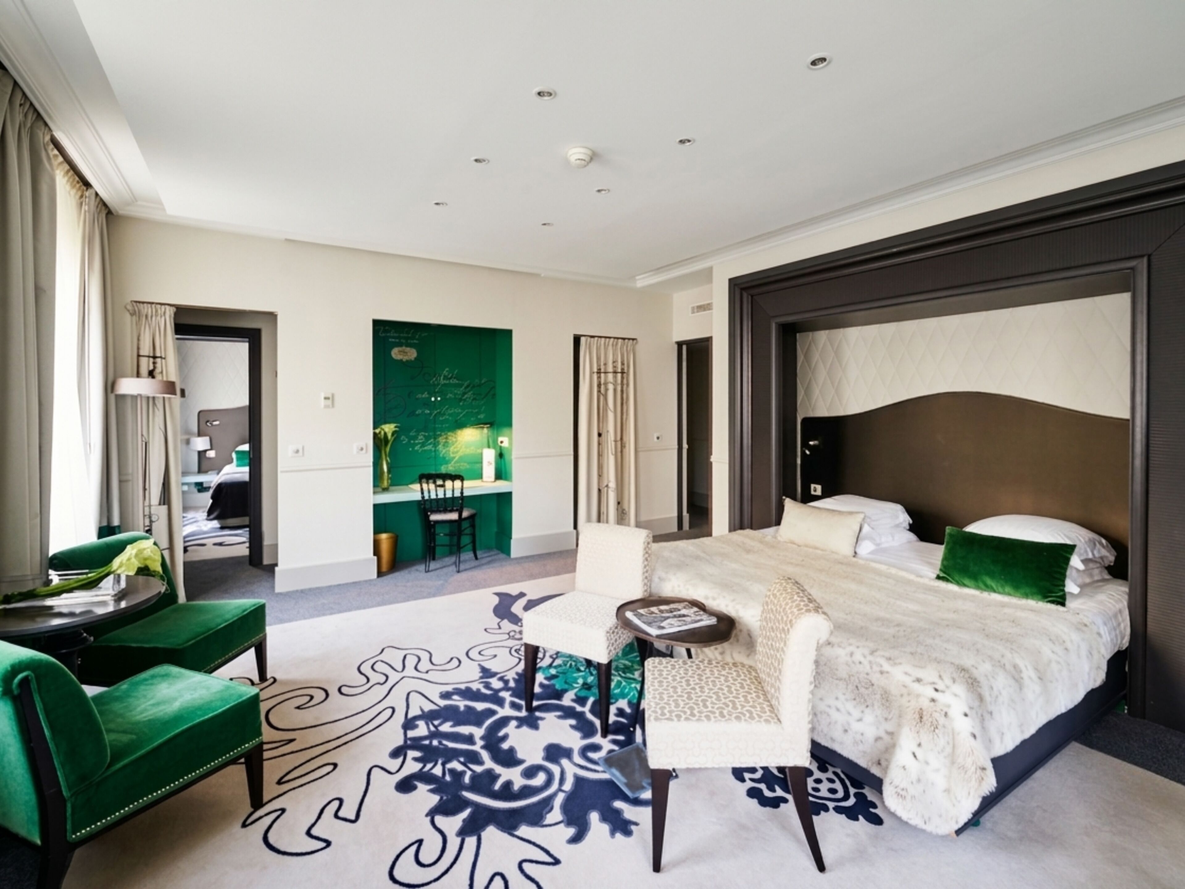 Junior Suite | Premium bedding, minibar, in-room safe, desk