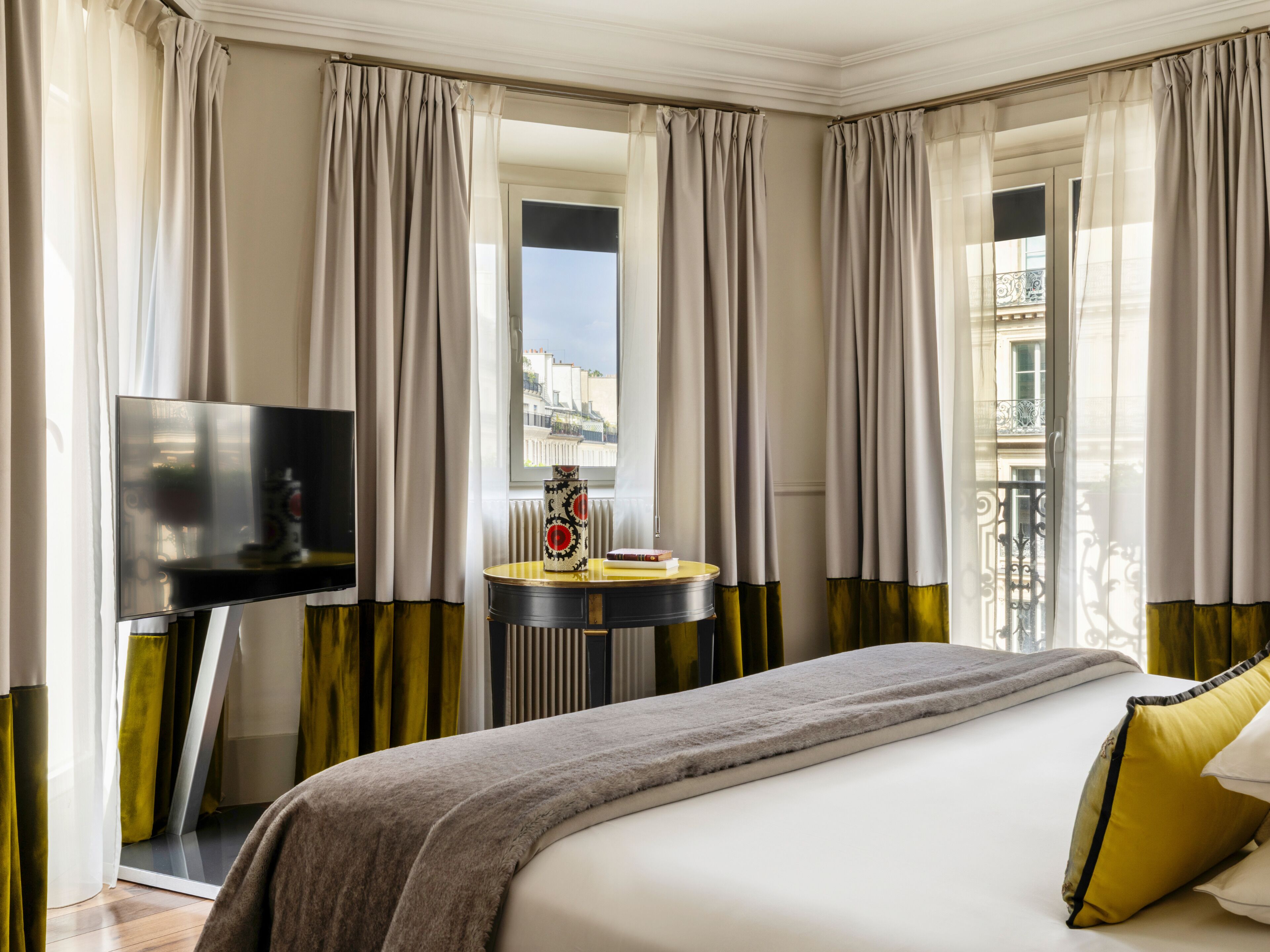 Suite Opera View | In-room dining