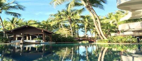 Outdoor pool, pool umbrellas