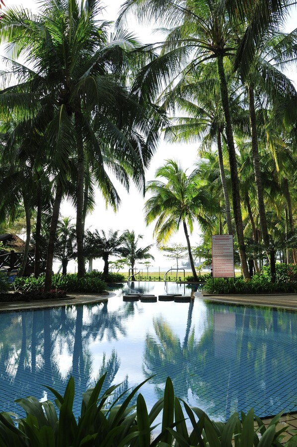 Outdoor pool, pool umbrellas