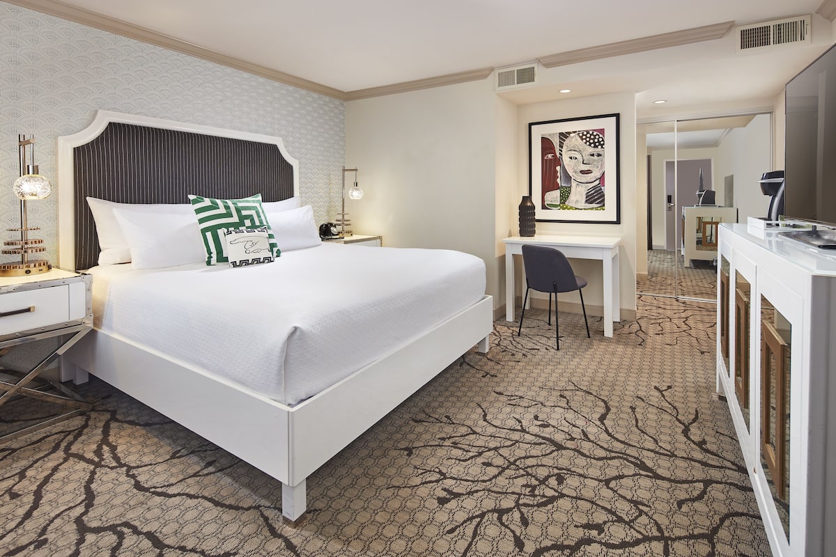 Premium bedding, down comforters, pillowtop beds, in-room safe
