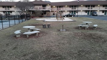 BBQ/ํผํฌ๋ ๊ณต๊ฐ