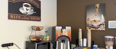 Free daily continental breakfast