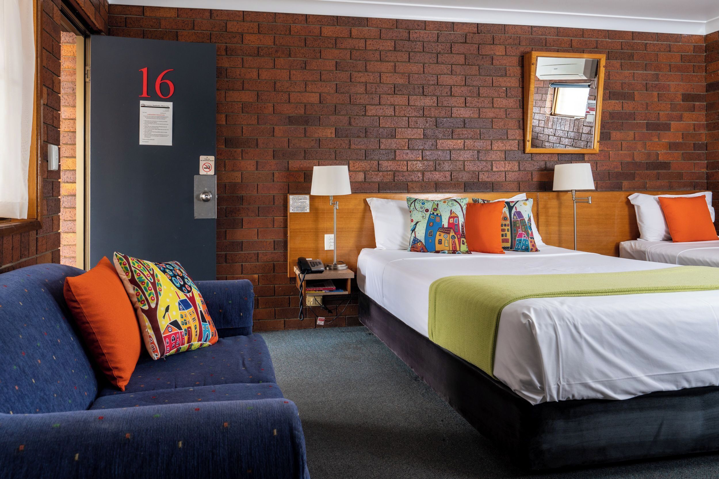 Room, Mobility Accessible (Twin Share) | Premium bedding, pillow-top beds, desk, laptop workspace