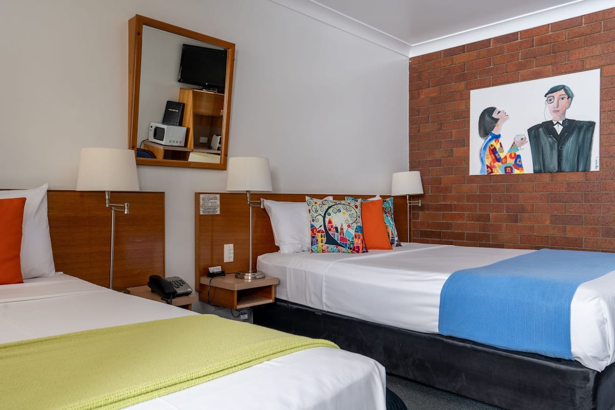 Literie de qualité supérieure, surmatelas, bureau