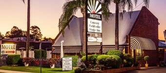 Country Pathfinder Motor Inn