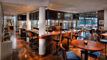 Bar (in der Unterkunft)