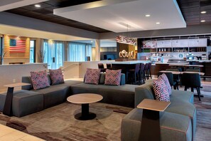Lobby-Lounge