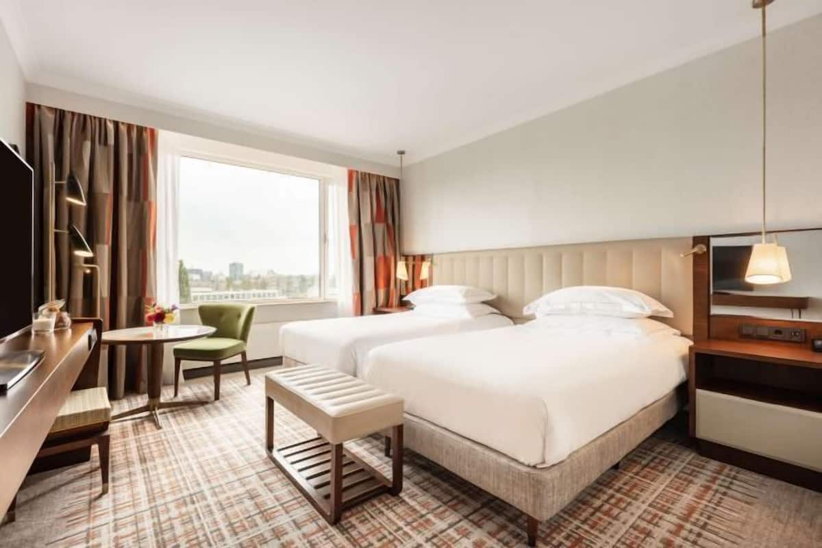 Premium bedding, minibar, in-room safe, laptop workspace