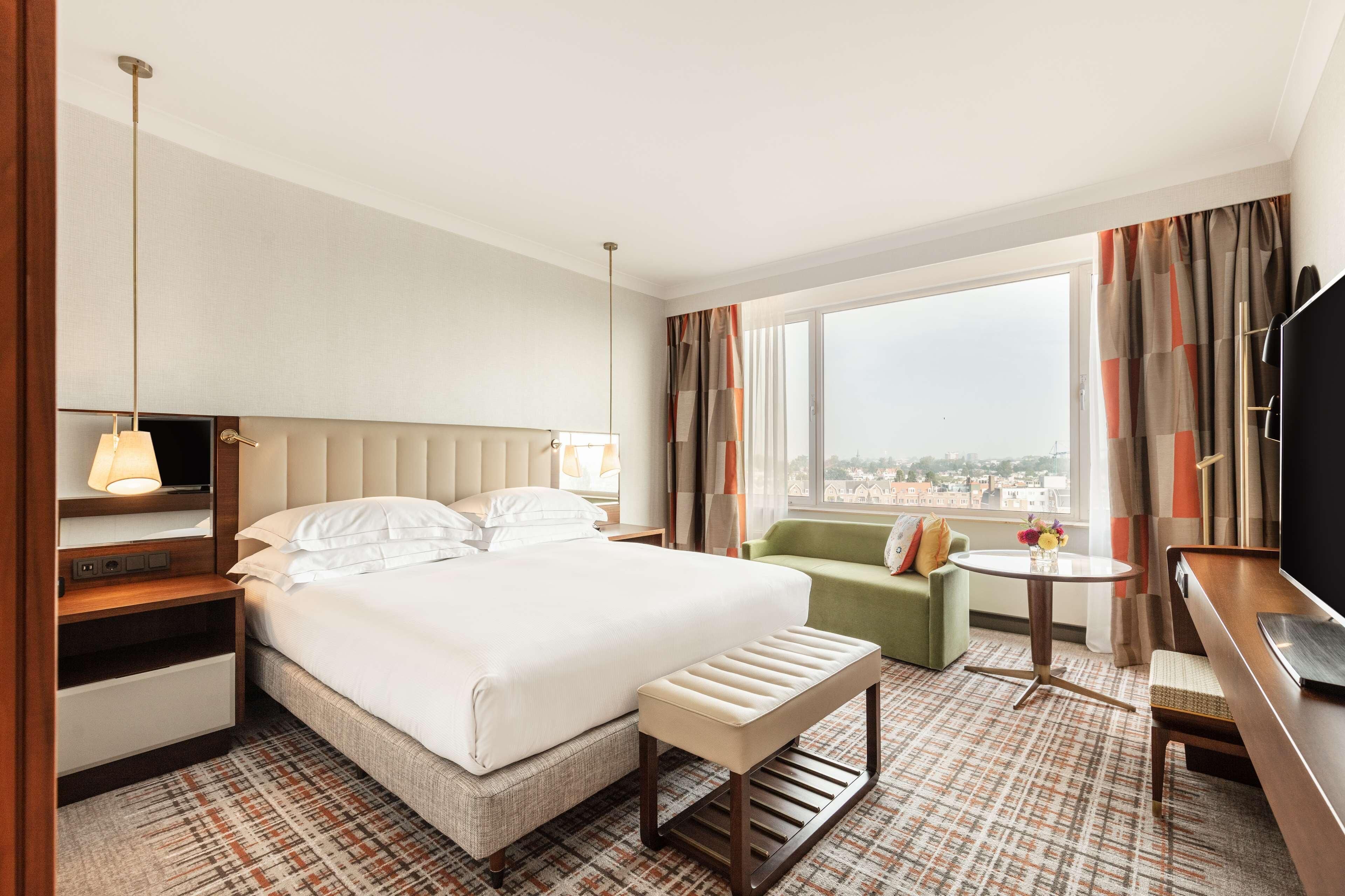 Premium bedding, minibar, in-room safe, laptop workspace