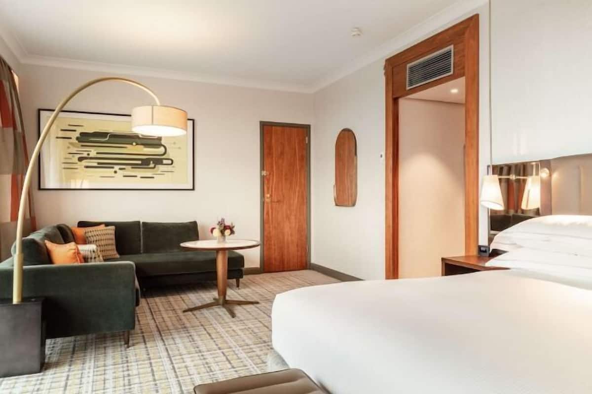 Premium bedding, minibar, in-room safe, laptop workspace